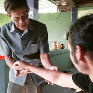 Budaya Spiritual Desa Borobudur - Pengobatan Pak Tarmin