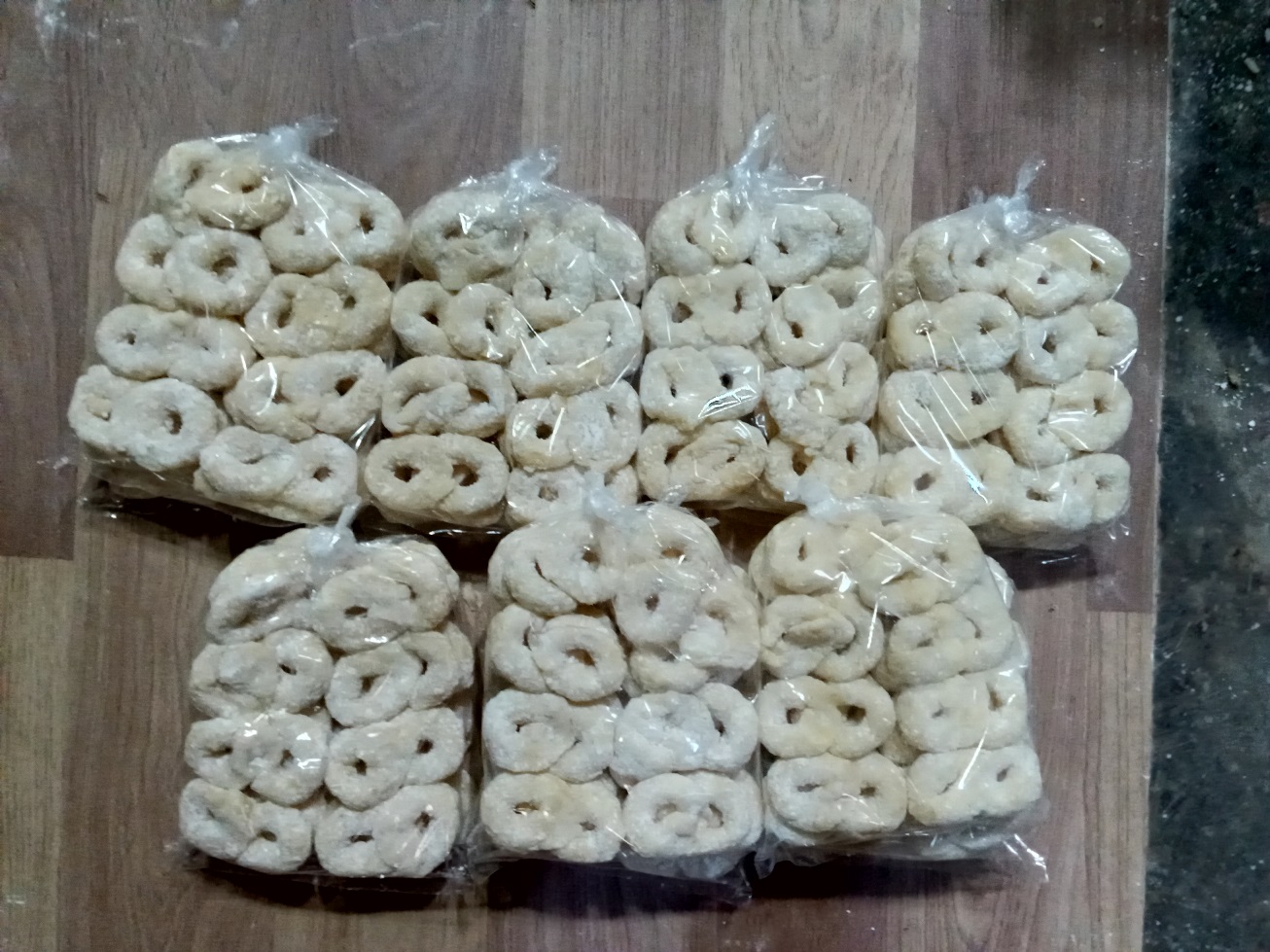 Makanan tradisional berbahan singkong - Geblek - Desa Bigaran Borobudur-geblek yang jadi