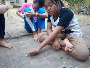 Permainan tradisional Desa Bigaran -bas basan 2