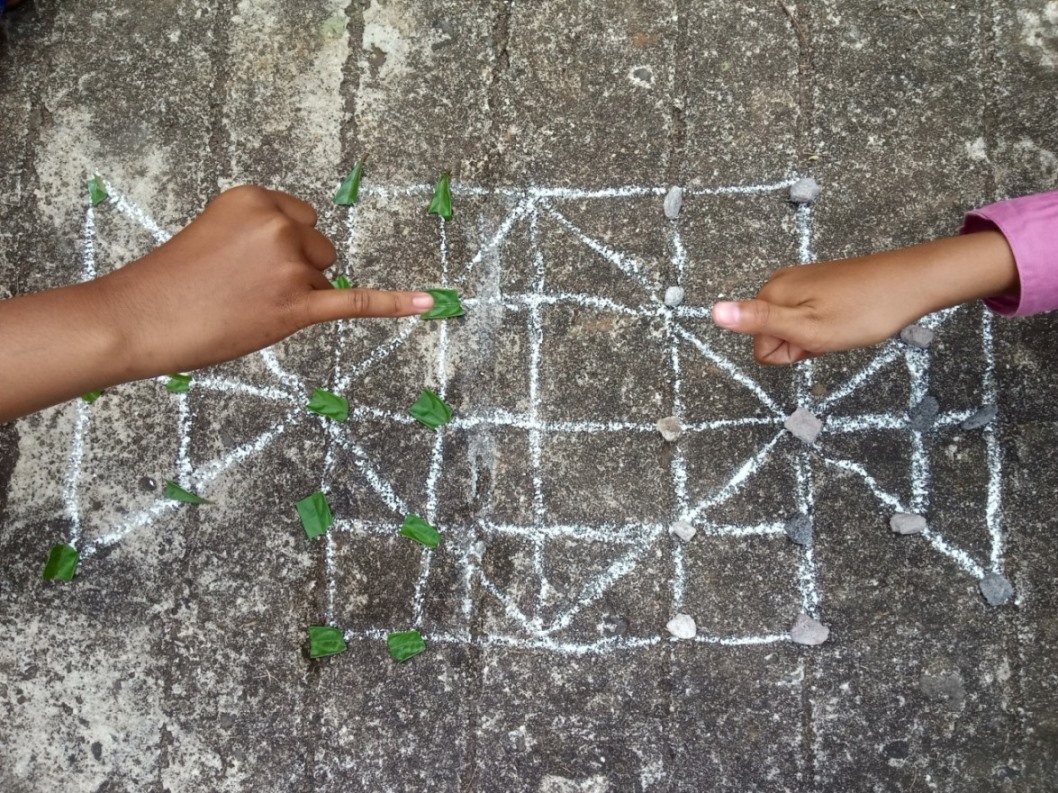 Permainan tradisional Desa Bigaran -bas basan 3