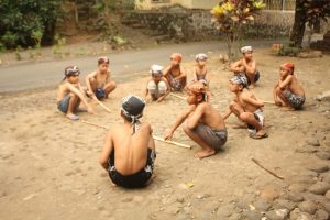 Permainan tradisional Desa Bigaran -singkong sawi 2