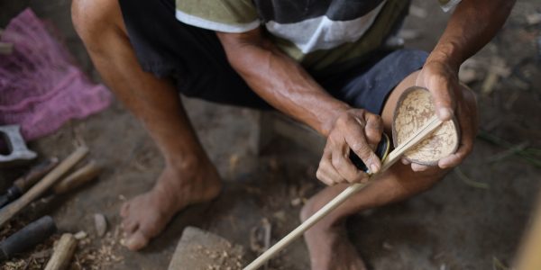 Kerajinan - teknologi tradisional - Centong batok - desa Wringinputih 04