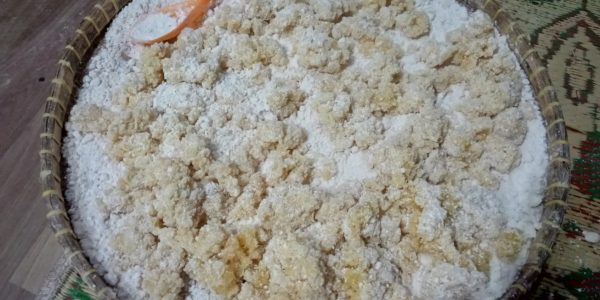 Makanan tradisional berbahan singkong - Geblek - Desa Bigaran Borobudur-pembuatan adonan geblek