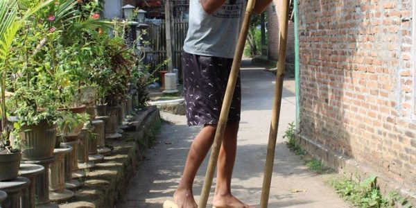 Permainan rakyat - Desa Sambeng 1