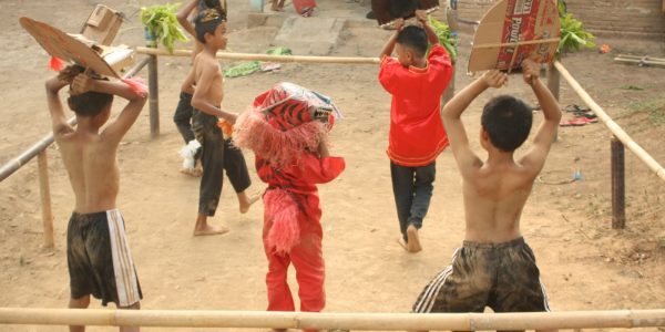 Permainan tradisional Desa Bigaran -Barongan 2
