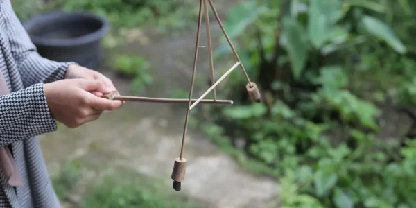 Permainan-tradisional-Dolanan-segitiga-setimbang-desa-Wringinputih-01