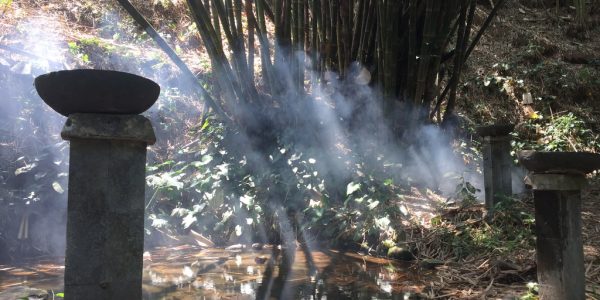 Sendang bunder / Sendang kapit kuburan